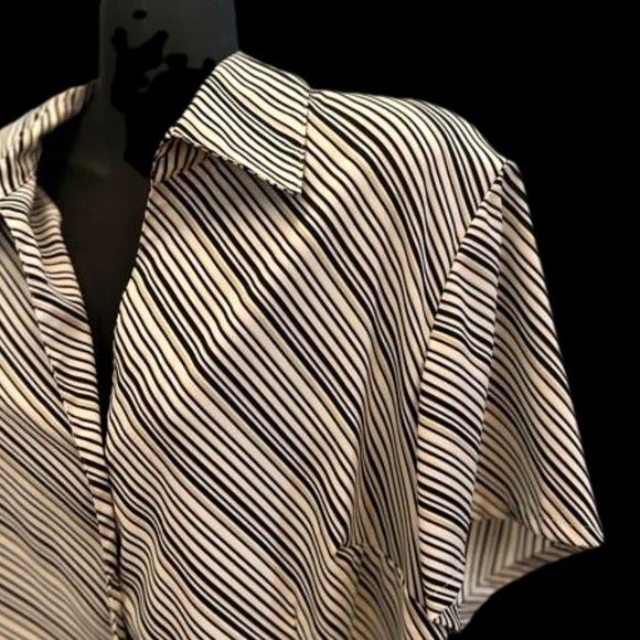1X Worthington Easy Care Stretch black white & gold stripe button up shirt - Picture 7 of 15